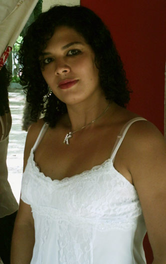 Date this delightful Brazil girl Keylla from UBERLANDIA B5458