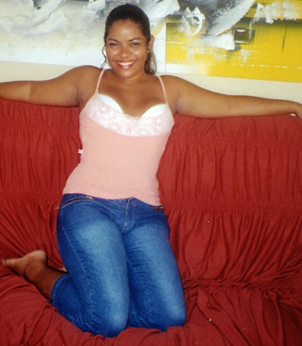 Date this hot Brazil girl Diana from ANANINDEUA B5464