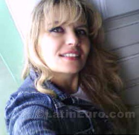 Date this sensual Brazil girl Ana from Itanhaem B550