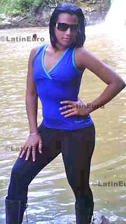 Date this hard body Brazil girl Maria from Luca S Do Rio Verde B558
