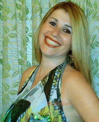 Date this delightful Brazil girl Ana from GOIANA B5710