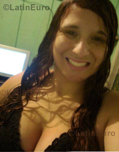 Date this funny Brazil girl Danila from Ourinhos B744