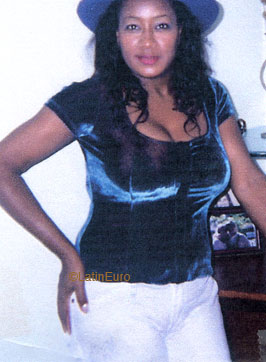 Date this attractive Brazil girl Carmelita from VILA VELHA B7620