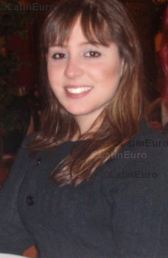 Date this attractive Brazil girl Carolina from Sao Paulo B786