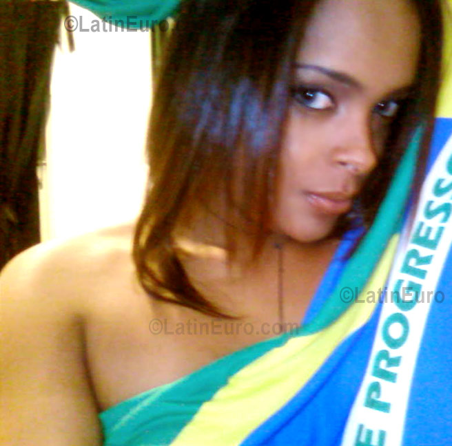 Date this athletic Brazil girl Angel from Sao Paulo B827