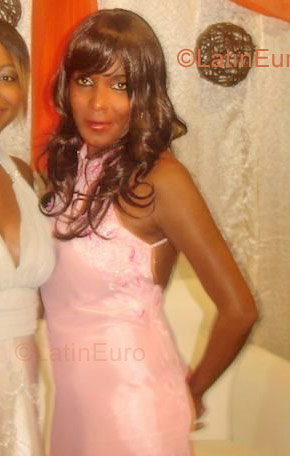 Date this pretty Brazil girl Sandra from Joinville B945