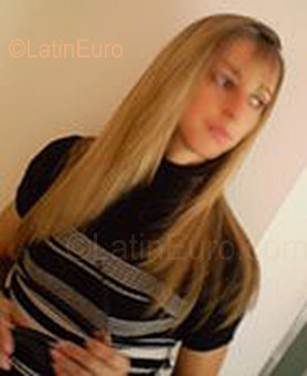 Date this charming Brazil girl Rita from Sao Paulo B976