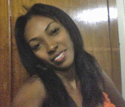 Date this cute Colombia girl Diana from Cali  C7952
