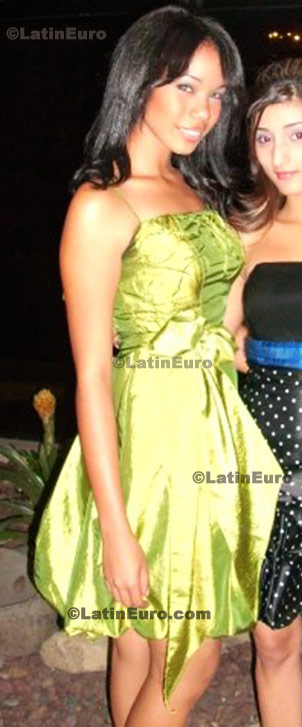Date this georgeous Colombia girl Melissa from Medellin C8032