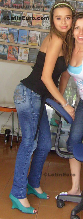 Date this beautiful Colombia girl Viviana from Ibague C8100