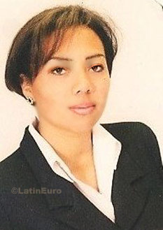 Date this funny Colombia girl Yinneth from Bogota C8351