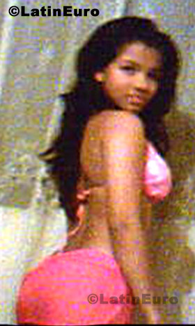 Date this delightful Colombia girl Claudia from Medellin C8461