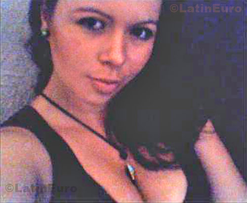 Date this georgeous Colombia girl Lizeth from  C8525