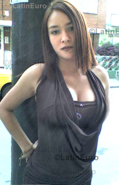 Date this exotic Colombia girl Nancy from Bogota C8703
