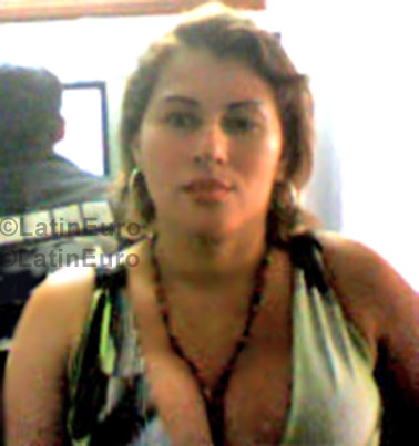 Date this pretty Colombia girl Bertha from Cali C8708