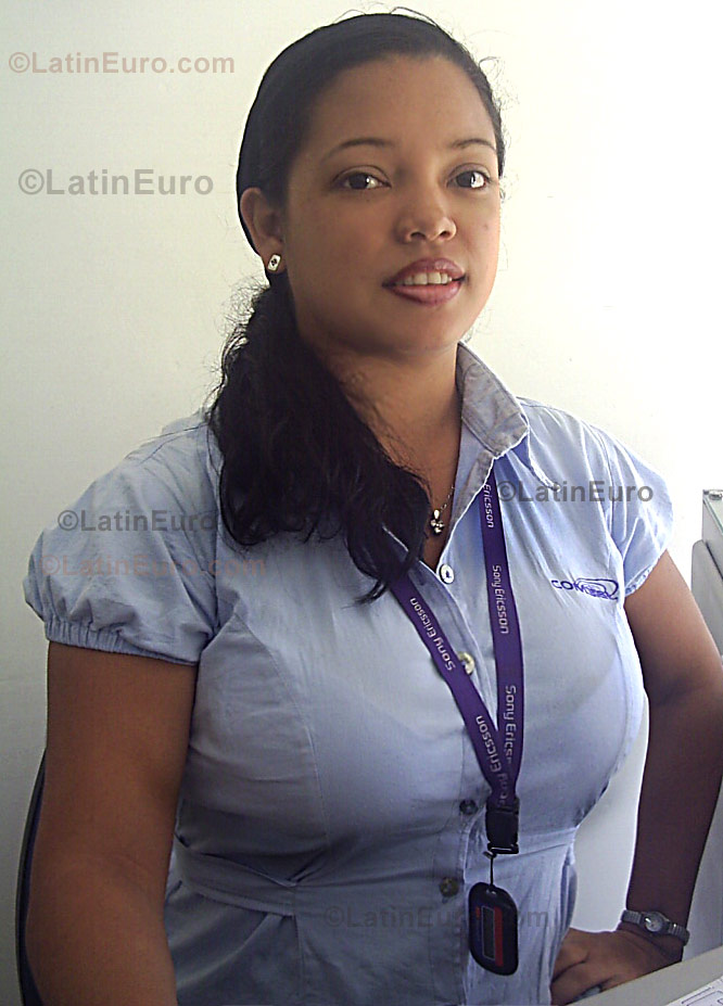Date this pretty Colombia girl Belkis from Barranquilla C8826
