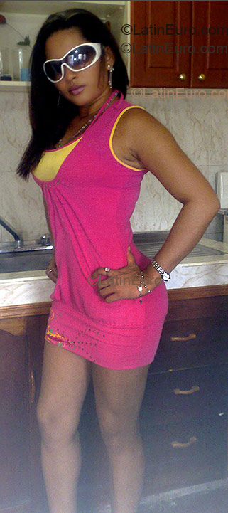 Date this passionate Colombia girl Veronica from Cartagena C8999