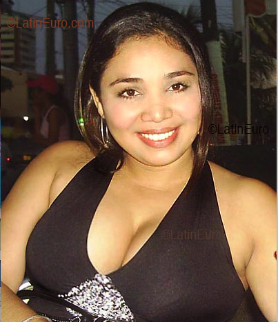 Date this tall Colombia girl Vanessa- from Cartagena C9155