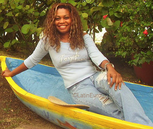 Date this fun Colombia girl Pastora from Cartagena C9165