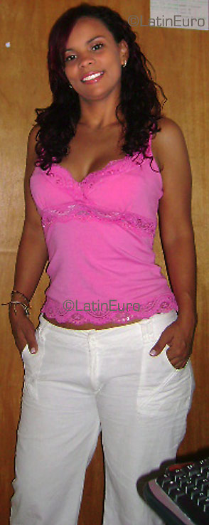 Date this sultry Colombia girl Maria from Cali C9210