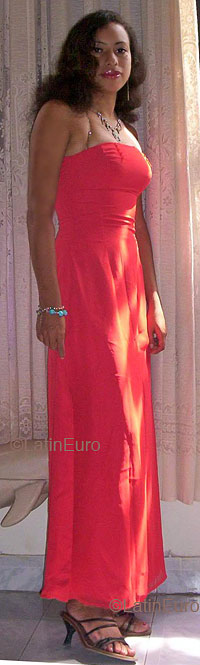 Date this pretty Colombia girl Mile from Cartagena C9277
