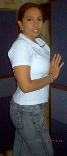 Date this good-looking Colombia girl Sandra from Cali C9351