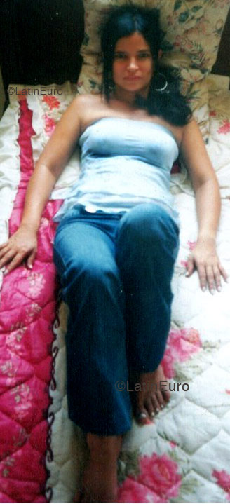 Date this tall Colombia girl Damaris from Cali C9356