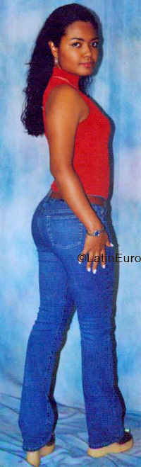 Date this beautiful Colombia girl Monica from Cali C9363