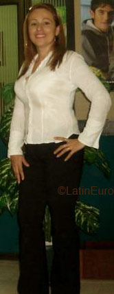 Date this pretty Colombia girl Marilu from Cucuta C9391