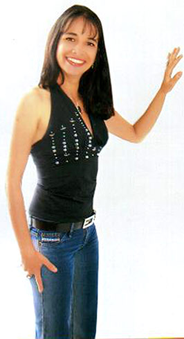 Date this athletic Colombia girl Sofia from  C9469