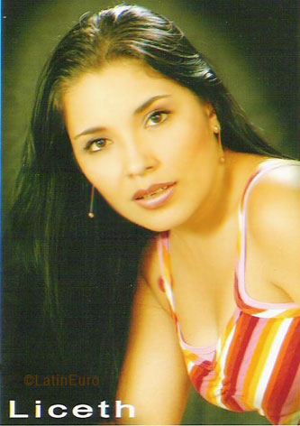 Date this stunning Colombia girl Liz from Cucuta C9525