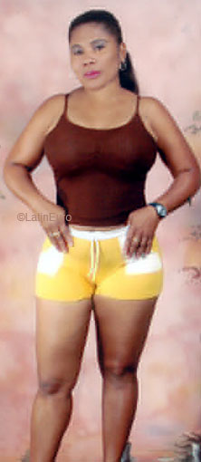 Date this nice looking Colombia girl Maria from Cali C9681