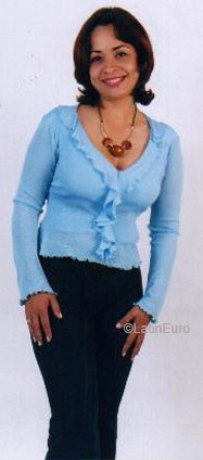 Date this gorgeous Colombia girl Astrid from Bogota C9690