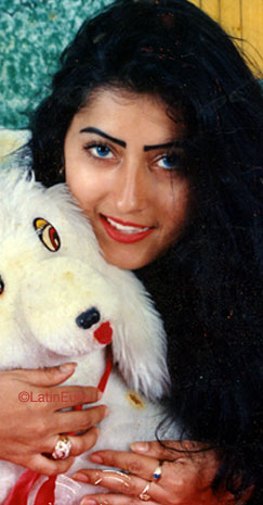 Date this gorgeous Colombia girl Angela from Cucuta C9895