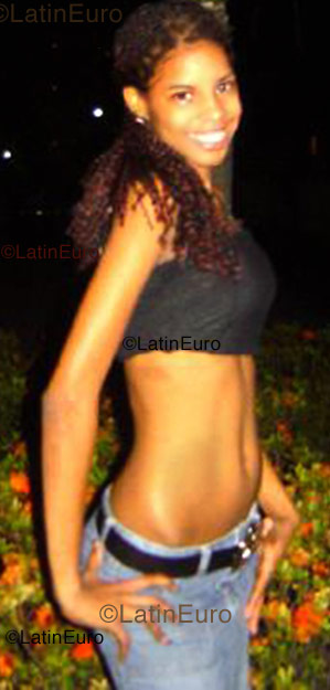 Date this exotic Dominican Republic girl Ruth from Santo Domingo N-102