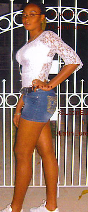 Date this beautiful Jamaica girl Alicia from Kingston N-112