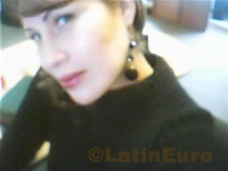 Date this nice looking Peru girl Betty from Lima N-1134