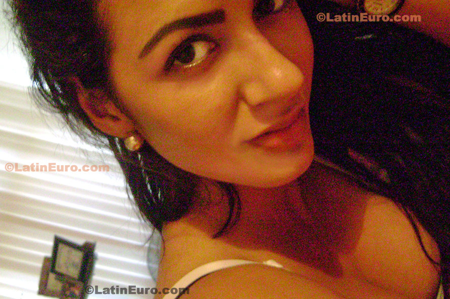 Date this georgeous Mexico girl Lizeth from  N-1167