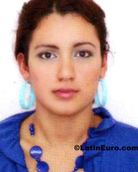 Date this good-looking Mexico girl Mayra-Mexi from Guadalajara N-1184