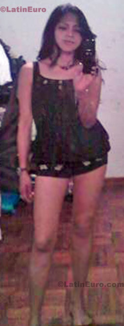 Date this lovely Any Country girl Pily from Lima N-1241