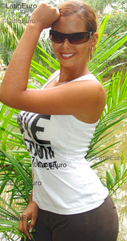 Date this gorgeous Peru girl Karen from  N-129