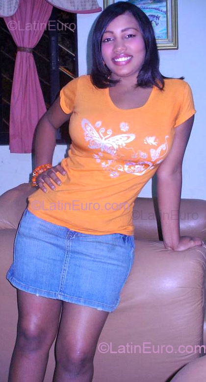 Date this sensual Any Country girl Josefina from  N-1675