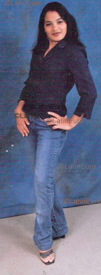 Date this funny Honduras girl Xiomara from  N-280