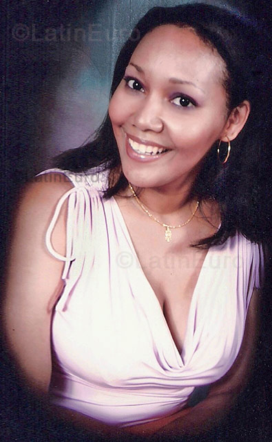 Date this lovely Honduras girl Maria from San Pedro Sula N-395