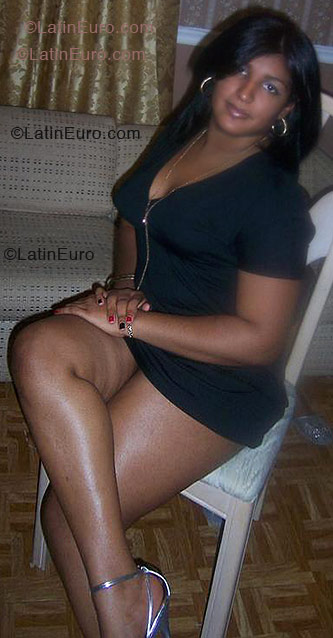 Date this lovely Any Country girl Santi from Danbury N-44