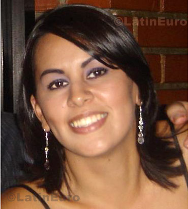 Date this lovely Honduras girl Antonia- from Tegucigalpa N-667