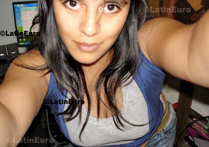 Date this funny Any Country girl Florencia from Buenos Aires N-717