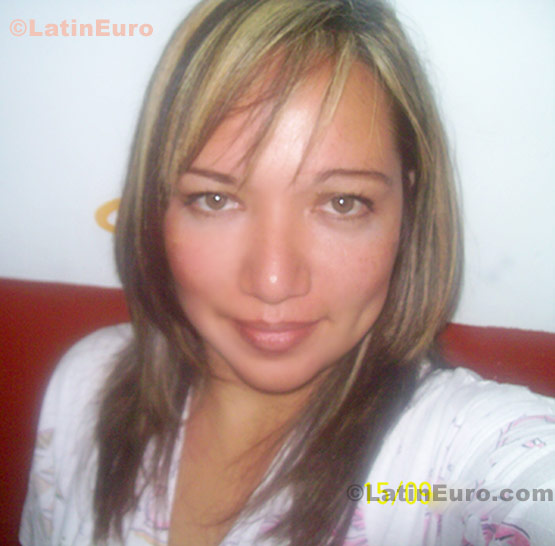 Date this fun Mexico girl Paola from Guadalajara N-772