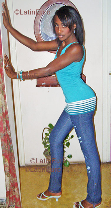 Date this lovely Dominican Republic girl Esther from La Romana N-90