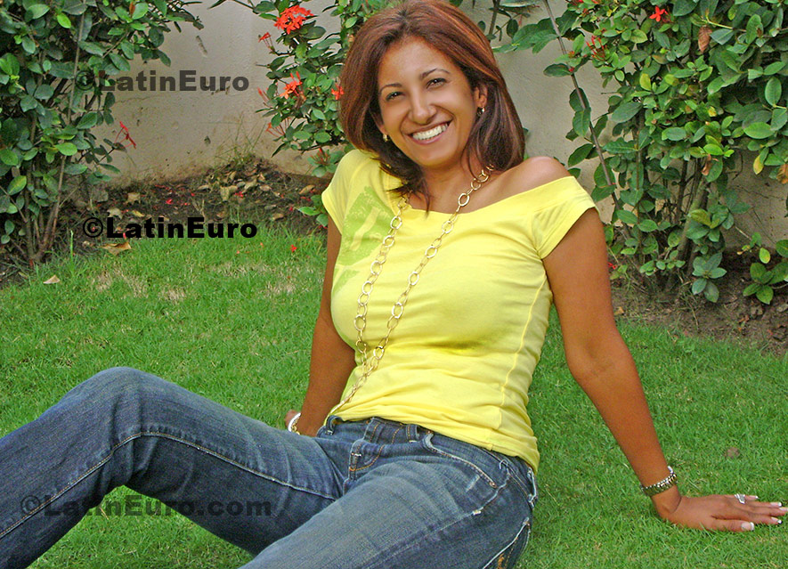 Date this fun Dominican Republic girl Maria from Santiago N-955